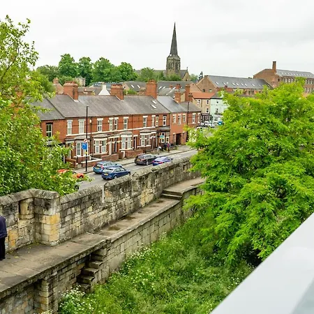 Lägenhet City Walls Sanctuary York